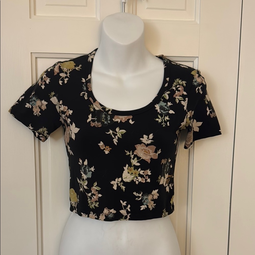 Floral Black Crop Top